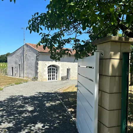 La Maison D'amelie 펜션 Saint-Fort-sur-Gironde
